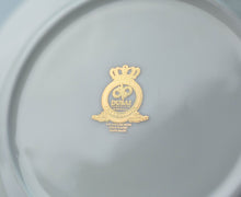 Load image into Gallery viewer, Bourvardia Maroon 20-Piece Bone China Dinnerware Set, Service for 4 - dubaiporcelain